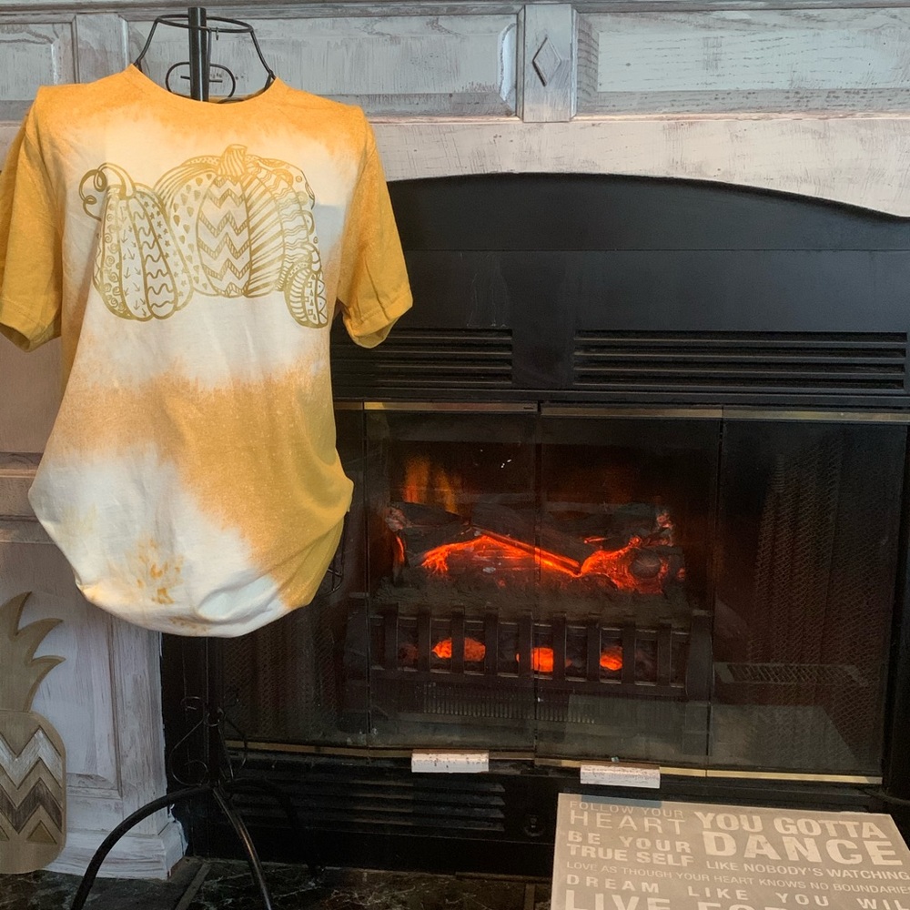 Fall pumpkins graphic tee